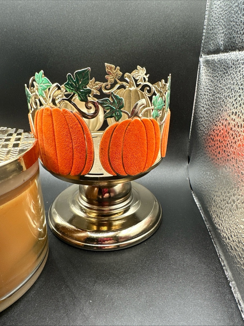 Bath & Body Works Caramel Pumpkin Swirl 3-Wick Candle & Pumpkin Holder Set - Picture 2 of 6